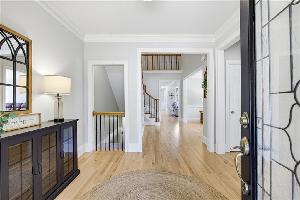 6 bedroom, 6 bathroom, 6,462 sq ft single family residence for sale at 333 Golf Crest Drive, Acworth, GA 30101 — photo 3