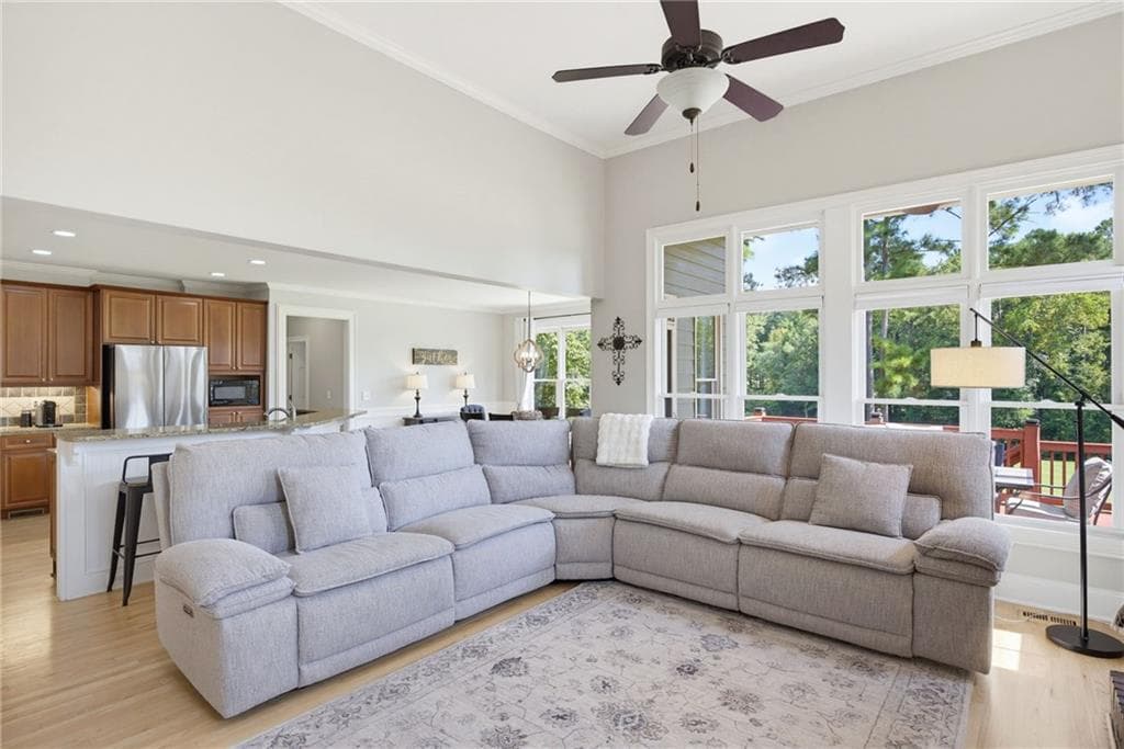 6 bedroom, 6 bathroom, 6,462 sq ft single family residence for sale at 333 Golf Crest Drive, Acworth, GA 30101 — photo 7