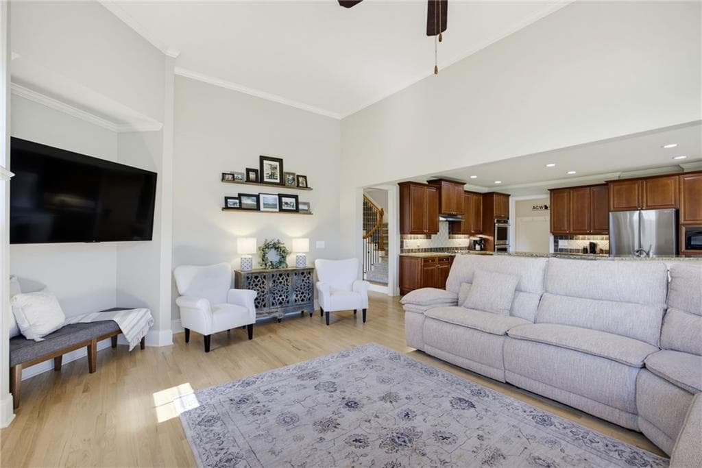 6 bedroom, 6 bathroom, 6,462 sq ft single family residence for sale at 333 Golf Crest Drive, Acworth, GA 30101 — photo 10
