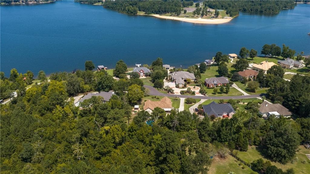 4 bedroom, 3 bathroom, 2,631 sq ft single family residence under contract at 353 Hillridge Cove, Lizella, GA 31052 — photo 7