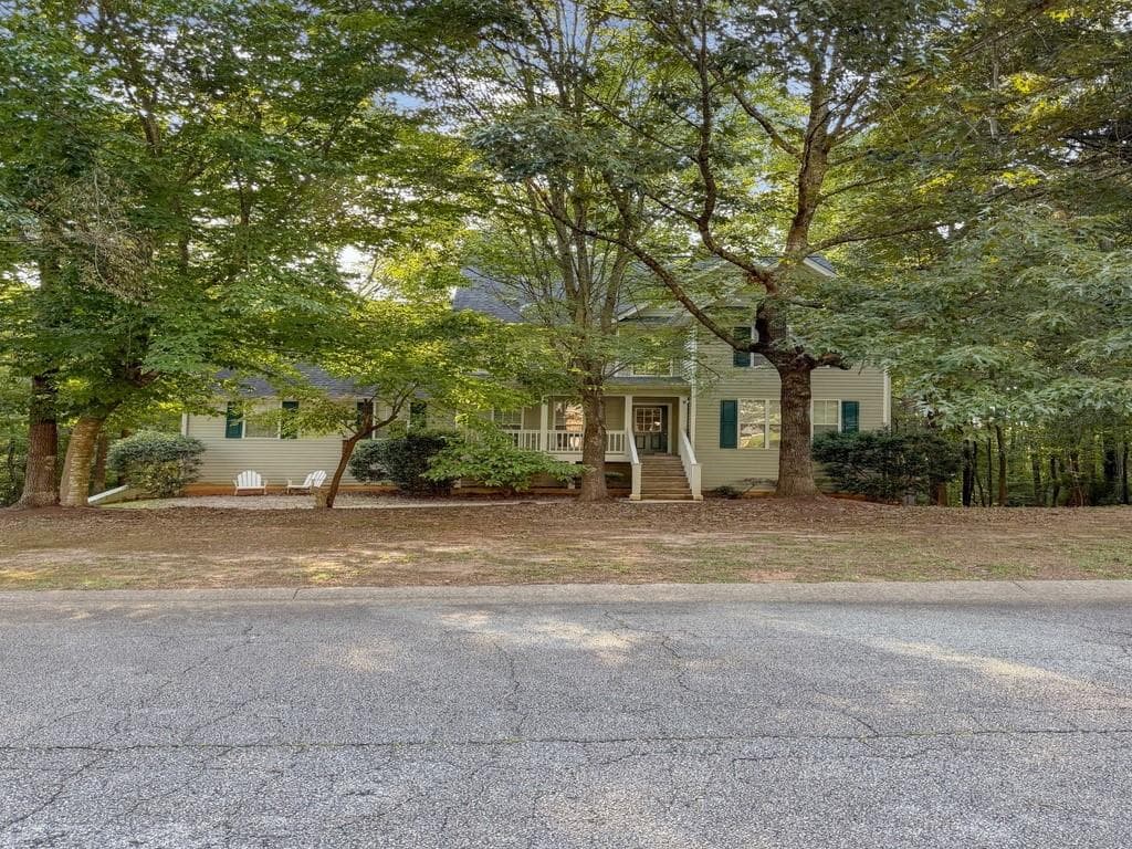 6 bedroom, 4 bathroom, 3,163 sq ft single family residence for sale at 80 Teal, Senoia, GA 30276