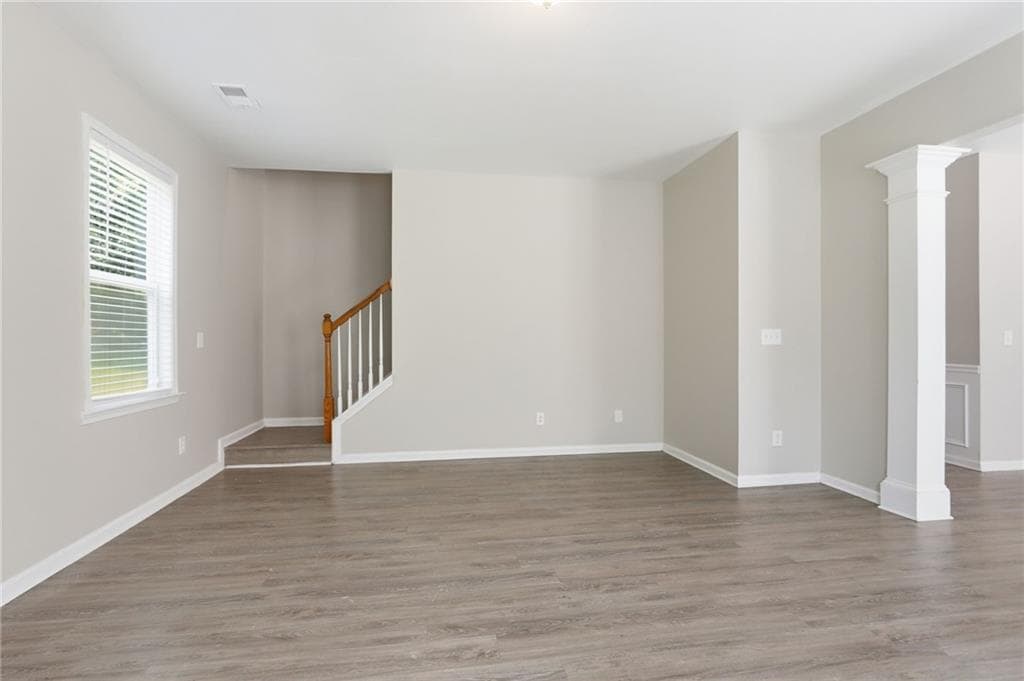 4 bedroom, 3 bathroom, 2,825 sq ft single family residence for sale at 7307 Toccoa Circle, Union City, GA 30291 — photo 10