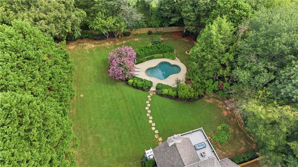 6 bedroom, 4 bathroom, 3,900 sq ft single family residence for sale at 6330 Fox Creek Drive, Cumming, GA 30040 — photo 5