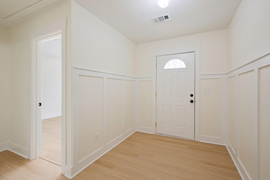 3 bedroom, 2 bathroom, 1,526 sq ft single family residence for sale at 1273 Millstone Way, Lithonia, GA 30058 — photo 5