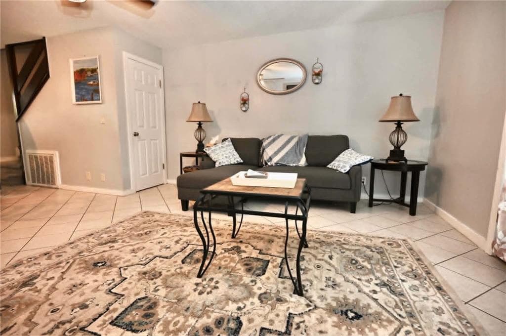 2 bedroom, 3 bathroom, 1,088 sq ft condominium for sale at 16 Mountain View Court, Waleska, GA 30183 — photo 7