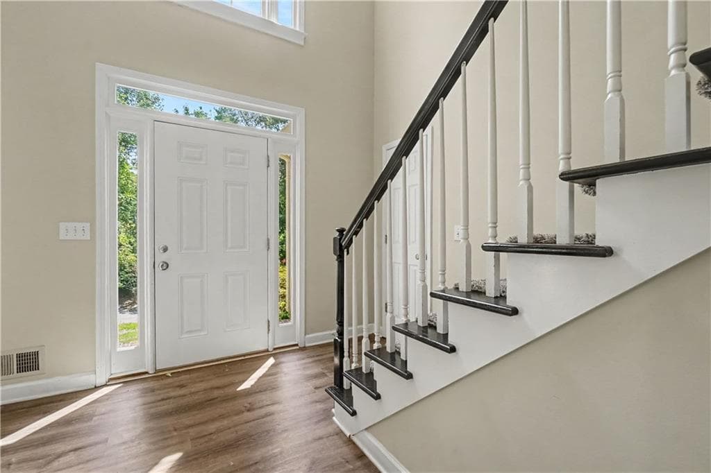 5 bedroom, 4 bathroom, 3,318 sq ft single family residence for sale at 213 Powers Court, Woodstock, GA 30189 — photo 4