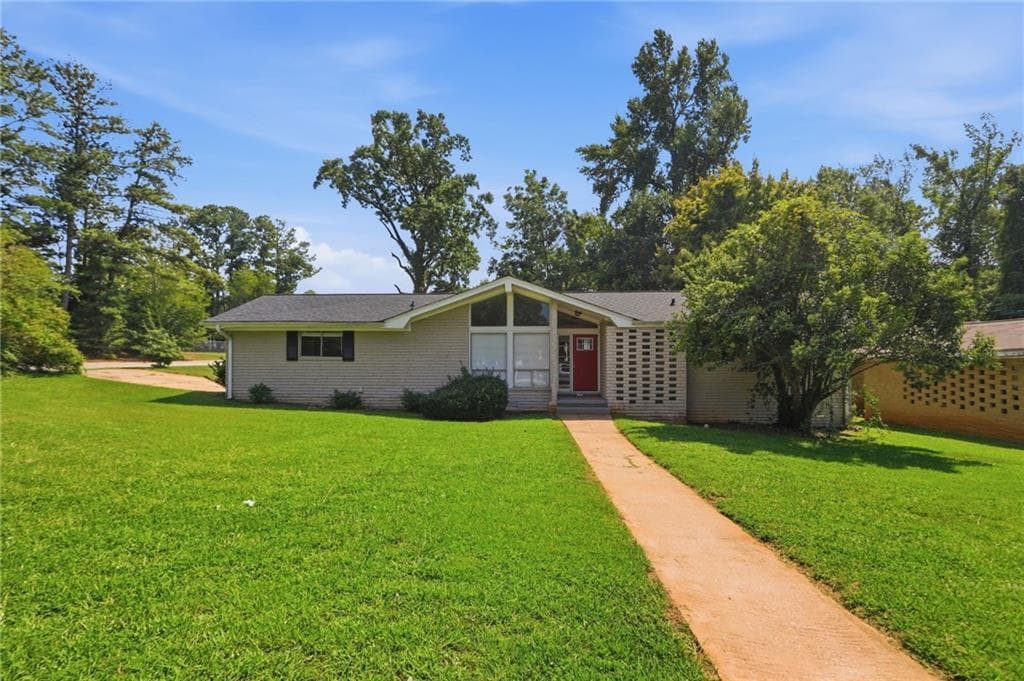 3 bedroom, 2 bathroom, 1,811 sq ft single family residence for sale at 3679 Mecklinburg Place, Decatur, GA 30032