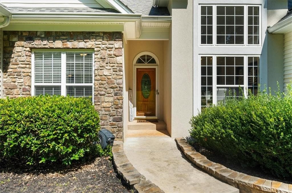 4 bedroom, 4 bathroom, 3,264 sq ft single family residence for sale at 9431 Ponderosa Trail, Gainesville, GA 30506 — photo 5