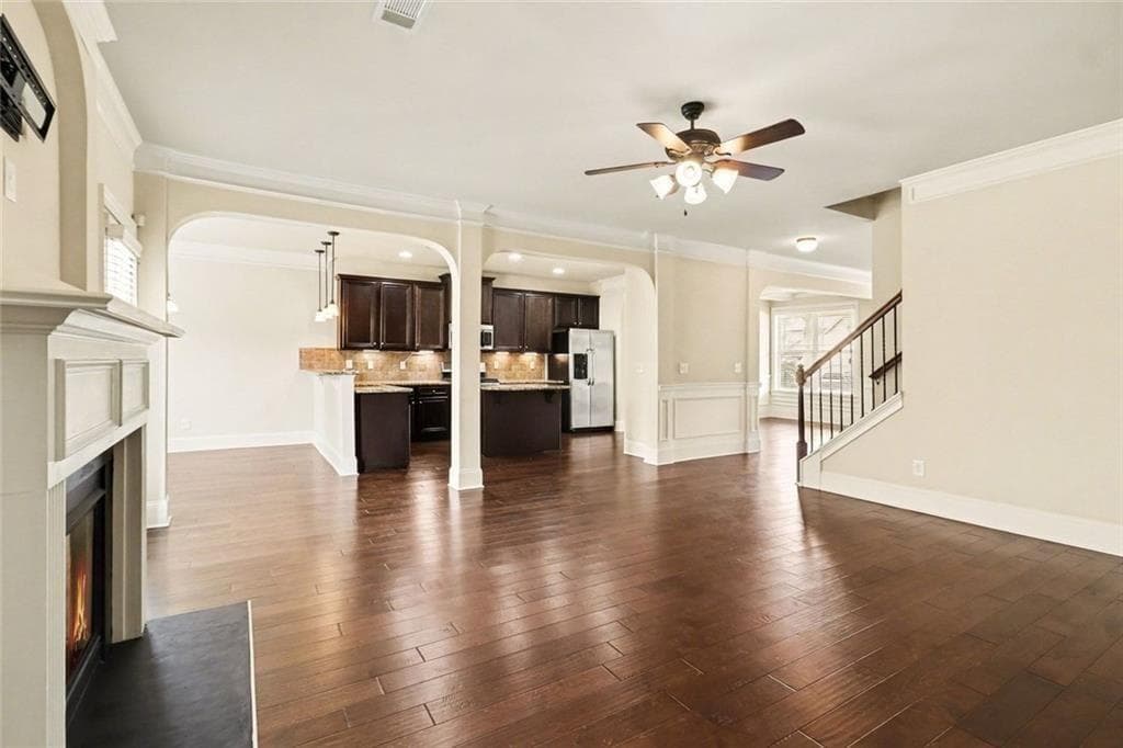 5 bedroom, 4 bathroom, 3,708 sq ft single family residence under contract at 1941 Weatherstaff Lane, Mcdonough, GA 30253 — photo 5