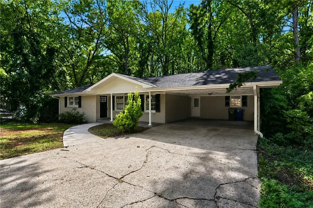 5 bedroom, 3 bathroom, 1,610 sq ft single family residence for sale at 3558 Turner Heights Drive, Decatur, GA 30032 — photo 2
