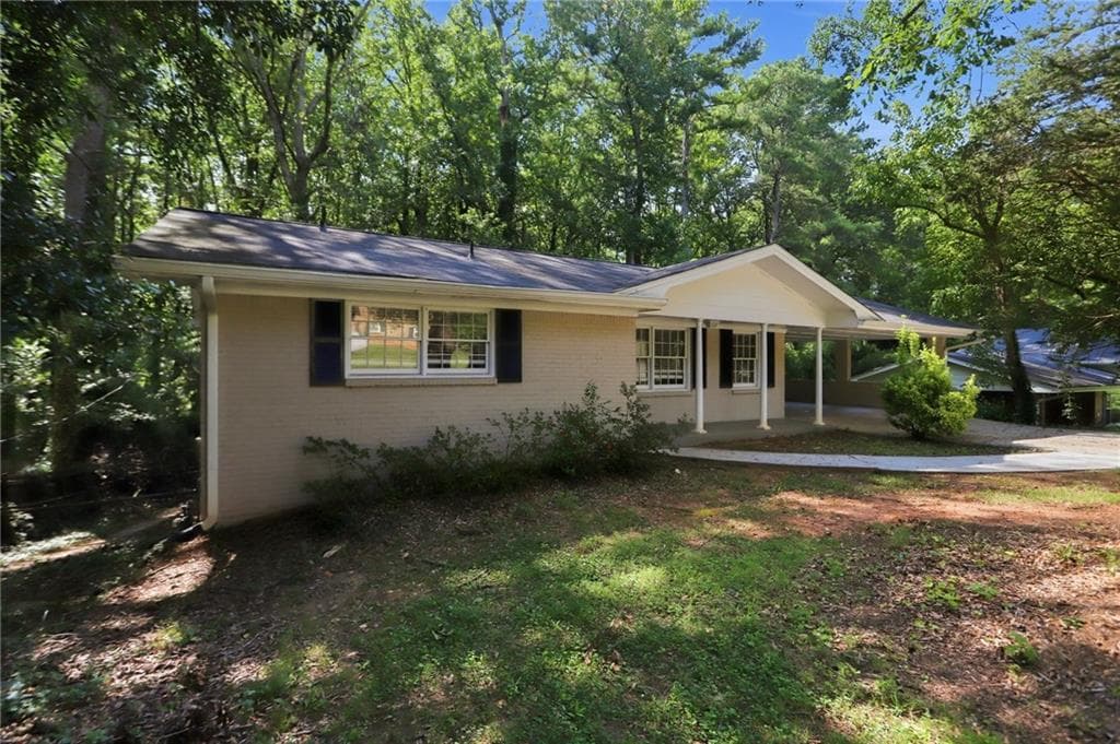 5 bedroom, 3 bathroom, 1,610 sq ft single family residence for sale at 3558 Turner Heights Drive, Decatur, GA 30032 — photo 3