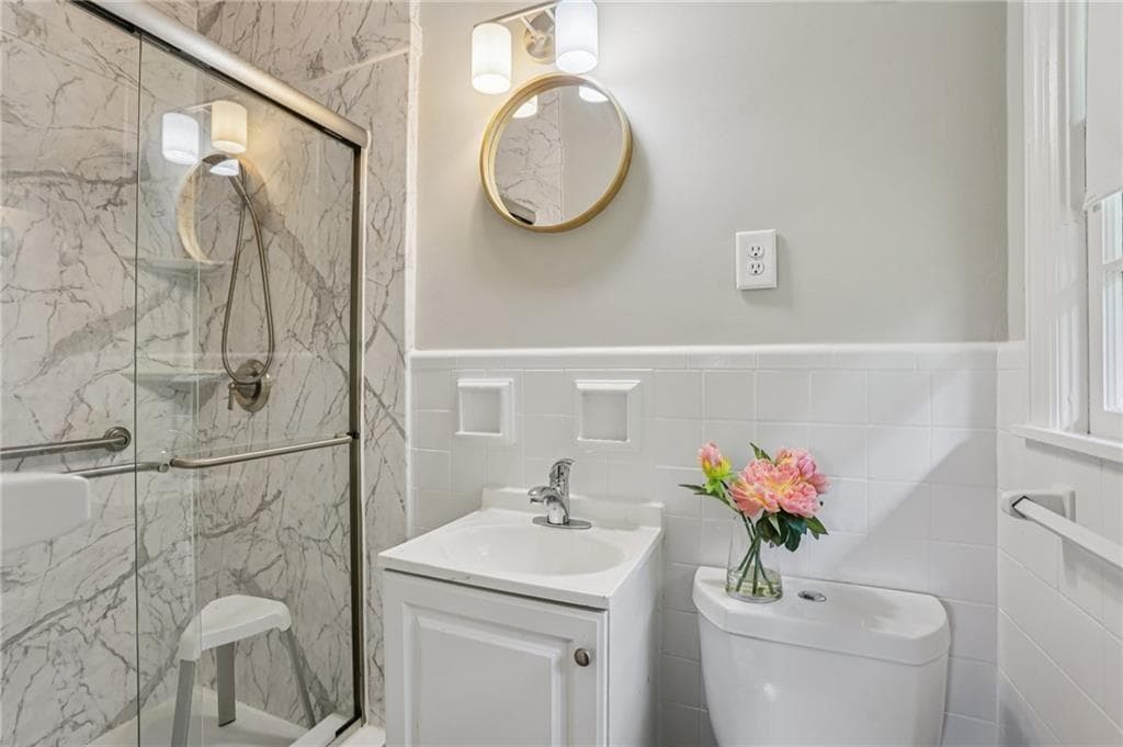 3 bedroom, 2 bathroom, 1,252 sq ft single family residence for rent at 3731 N Druid Hills Road, Decatur, GA 30033 for $2,800 a month — photo 5