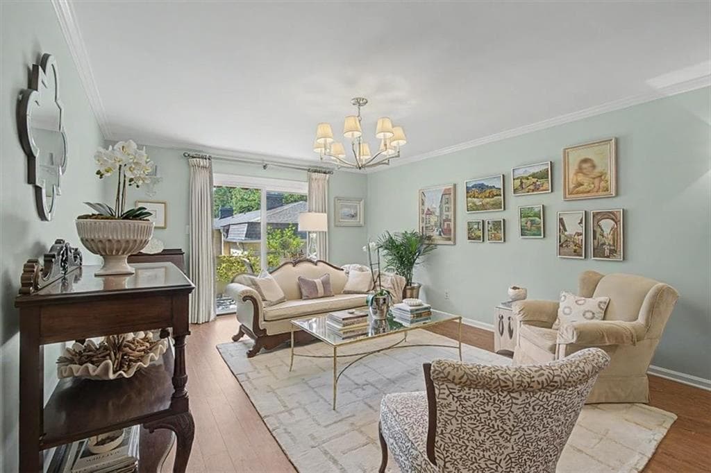 2 bedroom, 1 bathroom, 900 sq ft condominium under contract at 5400 Roswell Road P1, Sandy Springs, GA 30342 — photo 3