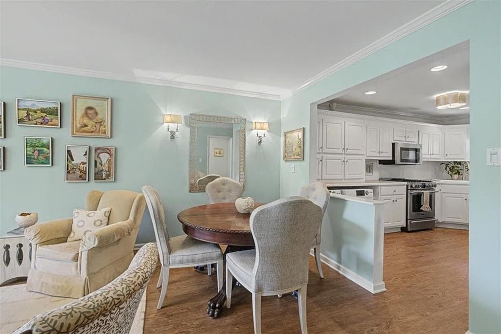 2 bedroom, 1 bathroom, 900 sq ft condominium under contract at 5400 Roswell Road P1, Sandy Springs, GA 30342 — photo 4