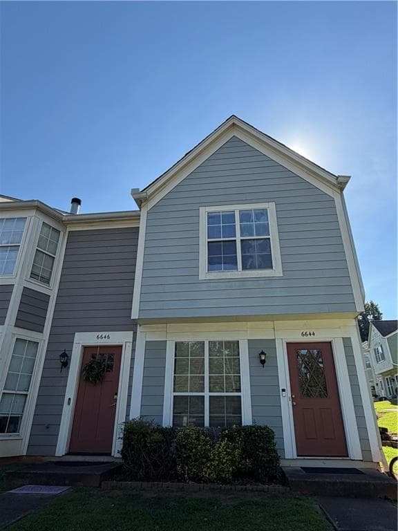 2 bedroom, 2 bathroom, 1,068 sq ft townhouse for sale at 6644 Ramsgate Way, Norcross, GA 30093