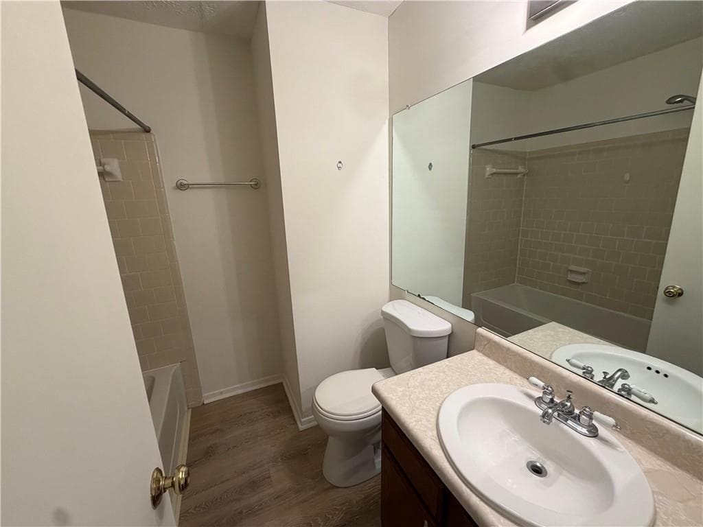 2 bedroom, 2 bathroom, 1,068 sq ft townhouse for sale at 6644 Ramsgate Way, Norcross, GA 30093 — photo 6