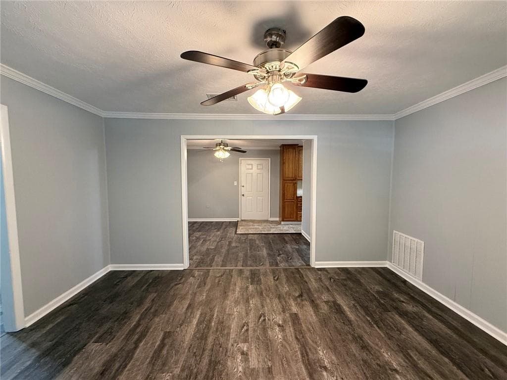 3 bedroom, 2 bathroom, 1,408 sq ft single family residence for sale at 1414 Sycamore Drive, Kennesaw, GA 30152 — photo 7