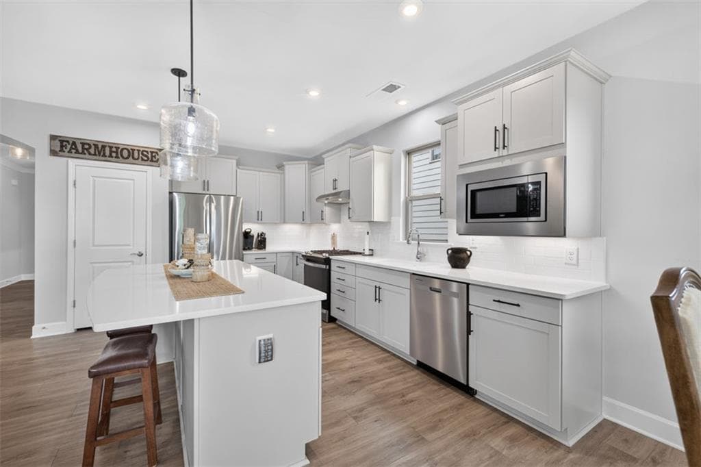 3 bedroom, 3 bathroom, 2,462 sq ft single family residence for sale at 5051 Adler Court, Hoschton, GA 30548 — photo 10