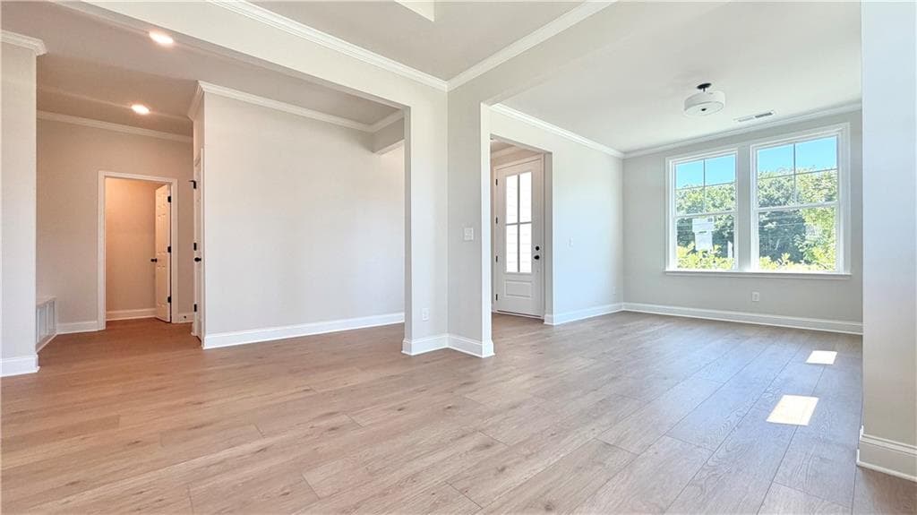 3 bedroom, 3 bathroom, 2,200 sq ft single family residence for sale at 311 Grand Wehunt, Hoschton, GA 30548 — photo 4