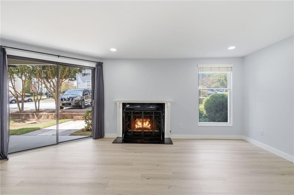 2 bedroom, 2 bathroom, 1,054 sq ft townhouse for sale at 6355 Wedgeview Court, Tucker, GA 30084 — photo 6