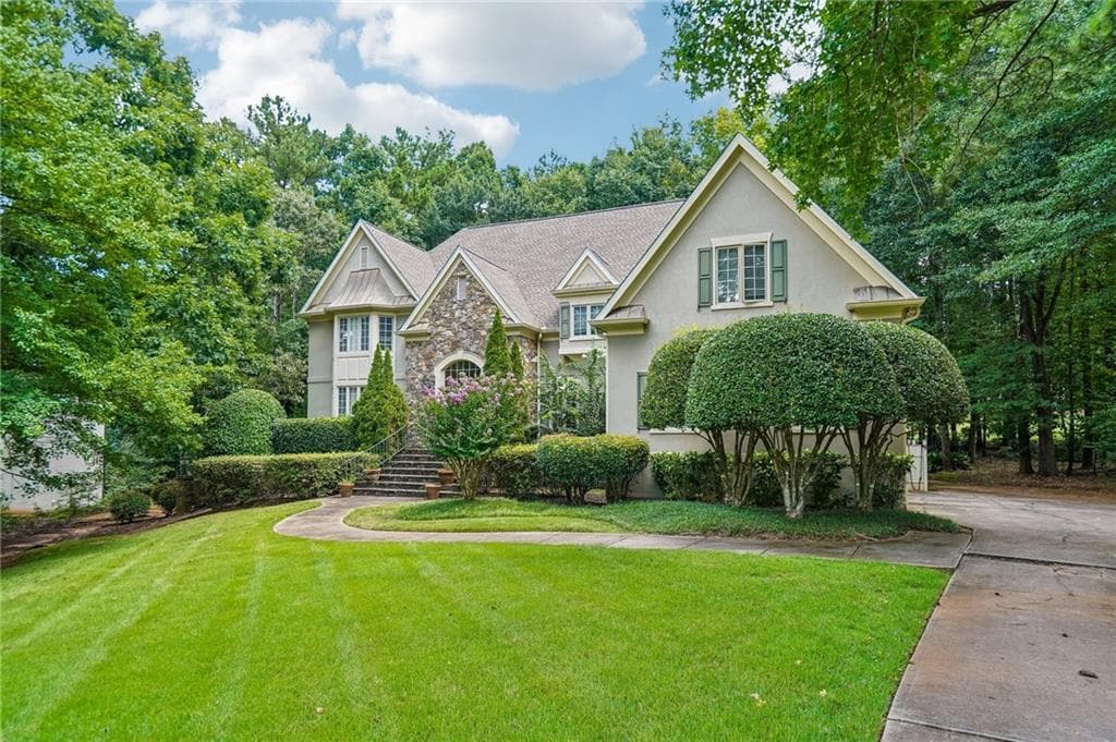 7 bedroom, 8 bathroom, 7,840 sq ft single family residence for sale at 219 Saint Andrews Court, Mcdonough, GA 30253 — photo 3