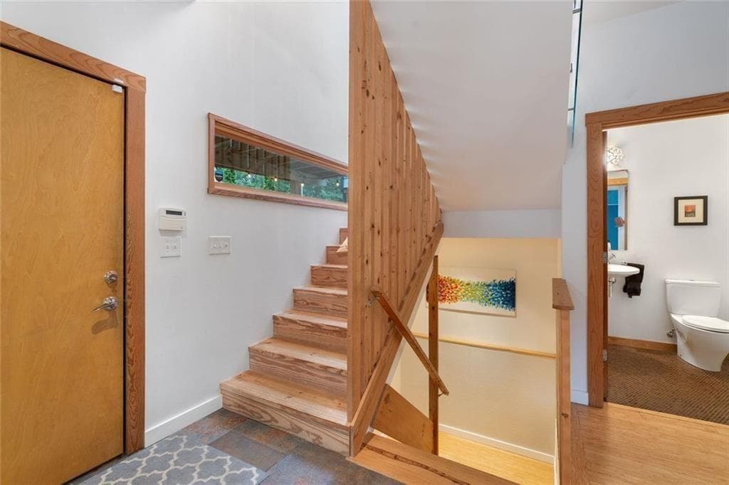 5 bedroom, 4 bathroom, 2,988 sq ft single family residence for sale at 316 Madison Avenue, Decatur, GA 30030 — photo 3
