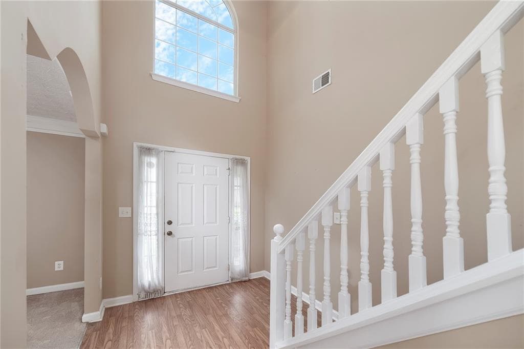 4 bedroom, 3 bathroom, 2,295 sq ft single family residence under contract at 4154 Kensington Cove, Atlanta, GA 30349 — photo 6