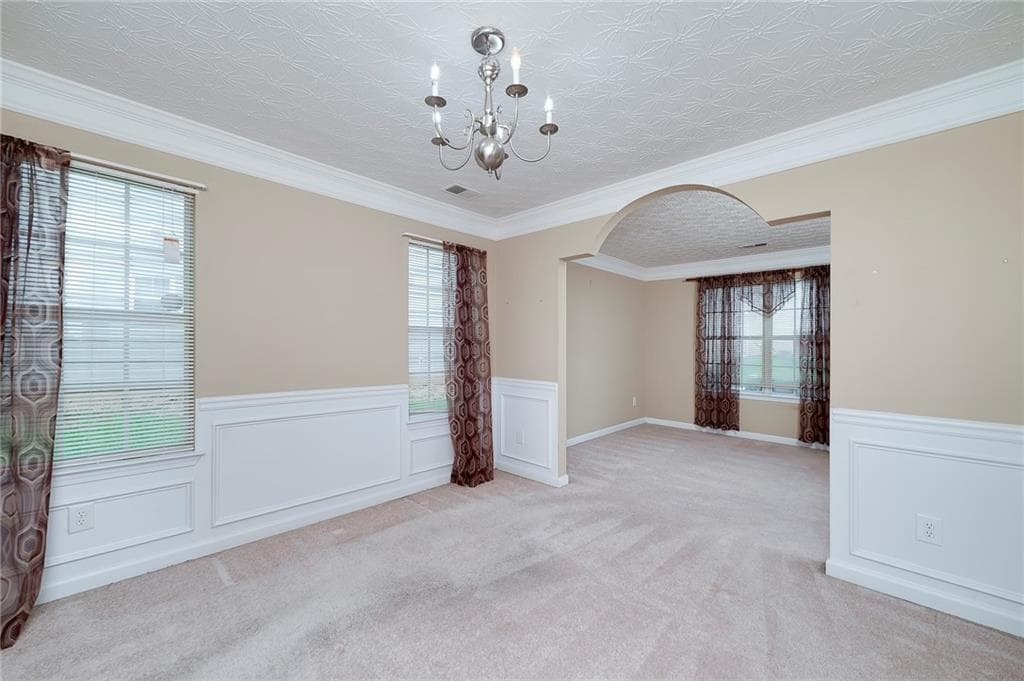 4 bedroom, 3 bathroom, 2,295 sq ft single family residence under contract at 4154 Kensington Cove, Atlanta, GA 30349 — photo 9