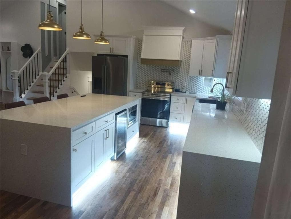 4 bedroom, 3 bathroom, 13,086 sq ft single family residence for sale at 5600 Sycamore Road, Buford, GA 30518 — photo 2