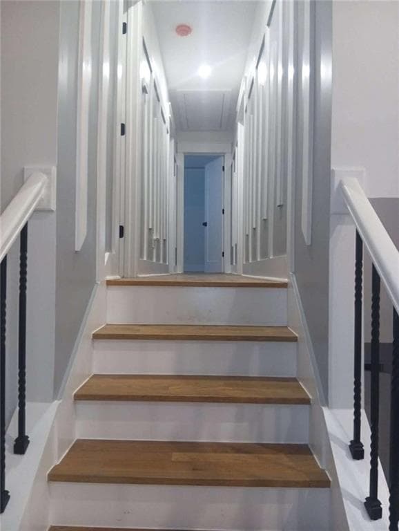 4 bedroom, 3 bathroom, 13,086 sq ft single family residence for sale at 5600 Sycamore Road, Buford, GA 30518 — photo 4