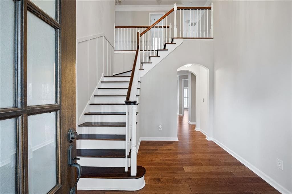 4 bedroom, 3 bathroom, 3,300 sq ft single family residence for sale at 1170 Parkview Lane, Kennesaw, GA 30152 — photo 2