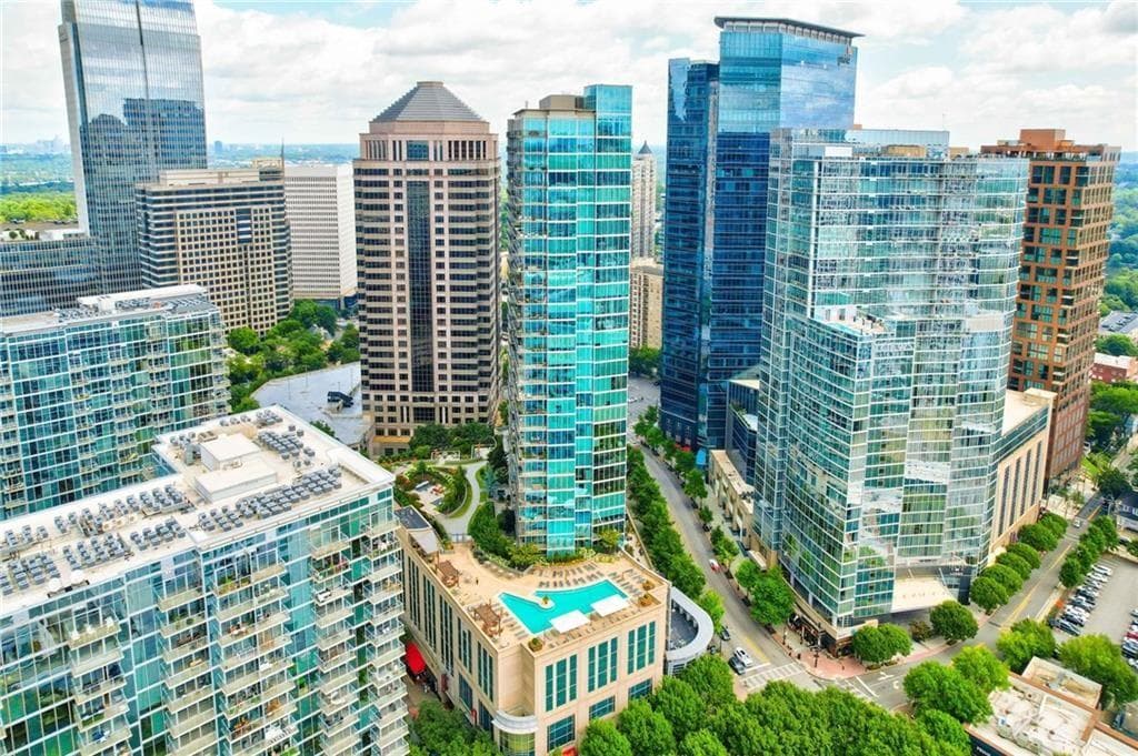 1 bedroom, 1 bathroom, 866 sq ft condominium for rent at 1080 Peachtree Street 1501, Atlanta, GA 30309 for $2,600 a month — photo 3