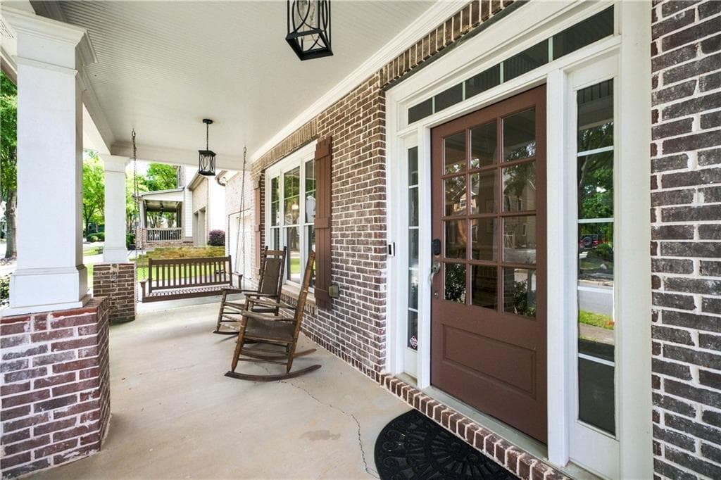 6 bedroom, 4 bathroom, 4,268 sq ft single family residence under contract at 512 Vickery Arbor Drive, Suwanee, GA 30024 — photo 9