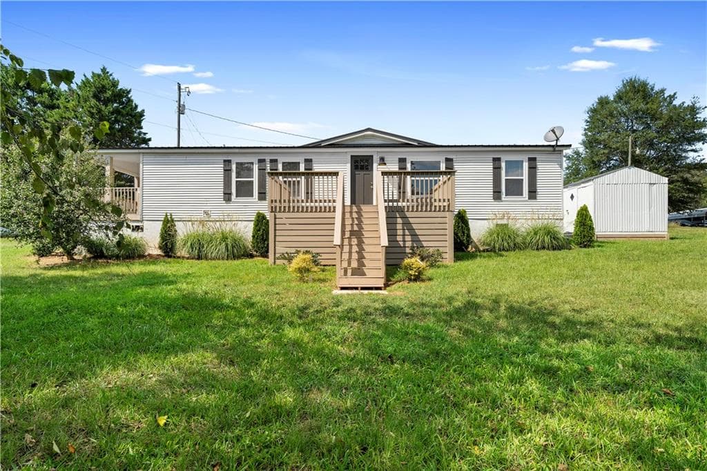 4 bedroom, 3 bathroom, 1,544 sq ft single family residence for sale at 6035 Highway 29, Royston, GA 30662