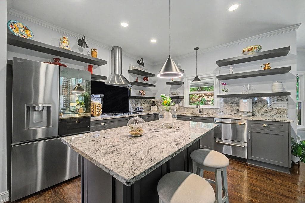 5 bedroom, 5 bathroom, 4,043 sq ft single family residence for sale at 106 Fairway Overlook, Woodstock, GA 30188 — photo 9