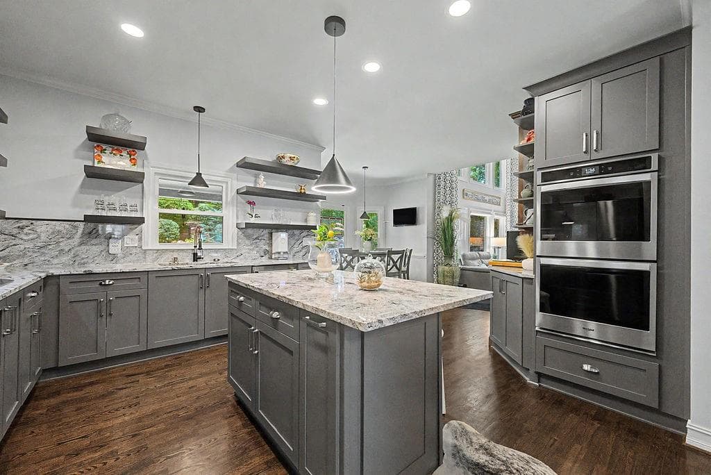 5 bedroom, 5 bathroom, 4,043 sq ft single family residence for sale at 106 Fairway Overlook, Woodstock, GA 30188 — photo 8