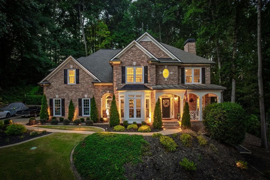 5 bedroom, 5 bathroom, 4,043 sq ft single family residence for sale at 106 Fairway Overlook, Woodstock, GA 30188