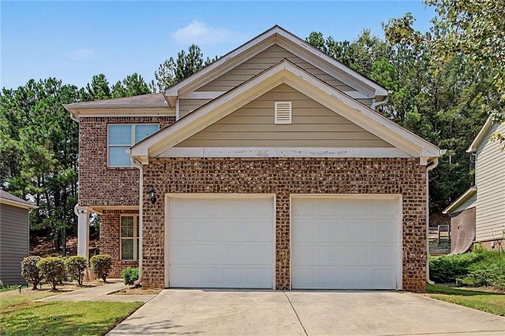 4 bedroom, 3 bathroom, 2,161 sq ft single family residence for sale at 4299 Traipse Path, Ellenwood, GA 30294 — photo 1 of 25