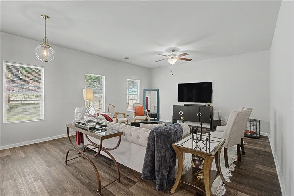 4 bedroom, 3 bathroom, 2,161 sq ft single family residence for sale at 4299 Traipse Path, Ellenwood, GA 30294 — photo 4