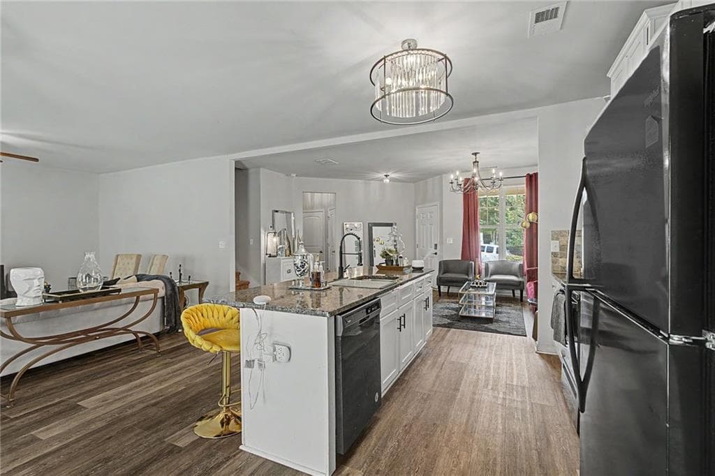 4 bedroom, 3 bathroom, 2,161 sq ft single family residence for sale at 4299 Traipse Path, Ellenwood, GA 30294 — photo 7