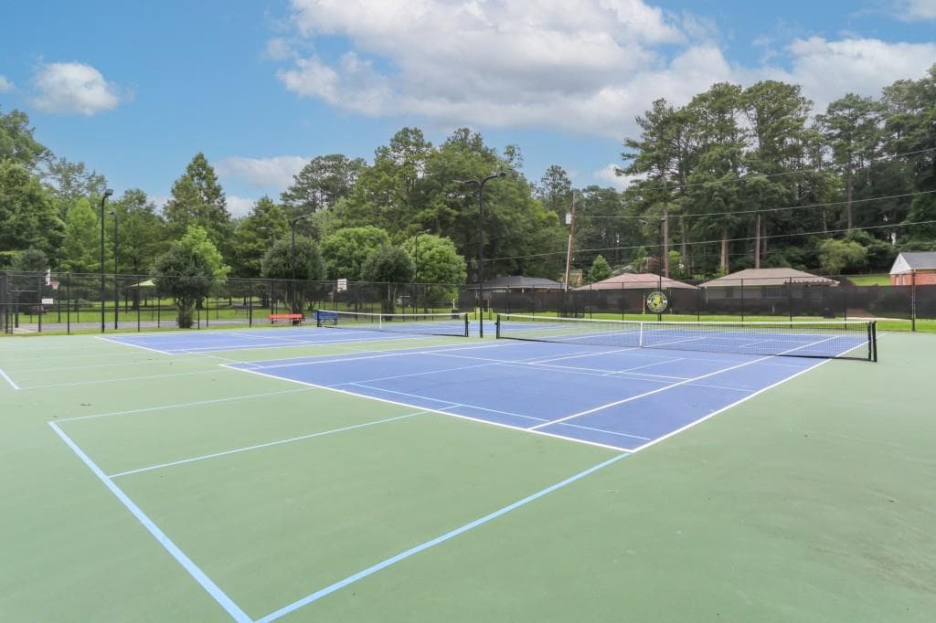 4 bedroom, 2 bathroom, 2,018 sq ft single family residence for sale at 980 Brookdale Drive, East Point, GA 30344 — photo 8