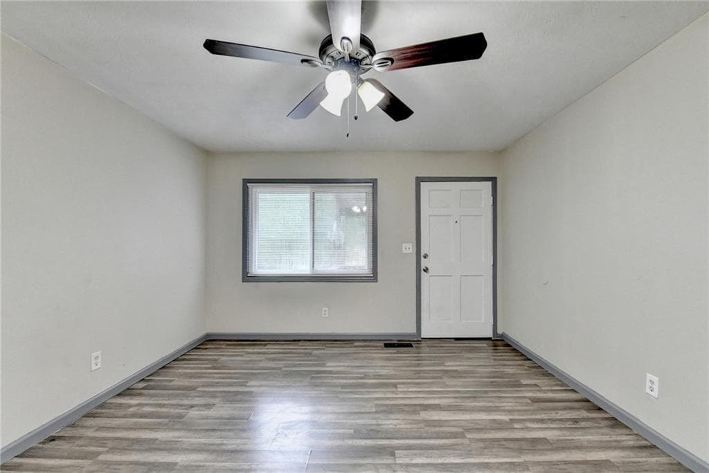 1 bedroom, 1 bathroom, 1,080 sq ft duplex for rent at 103 Dogwood LN B, Auburn, GA 30011 for $1,500 a month — photo 3