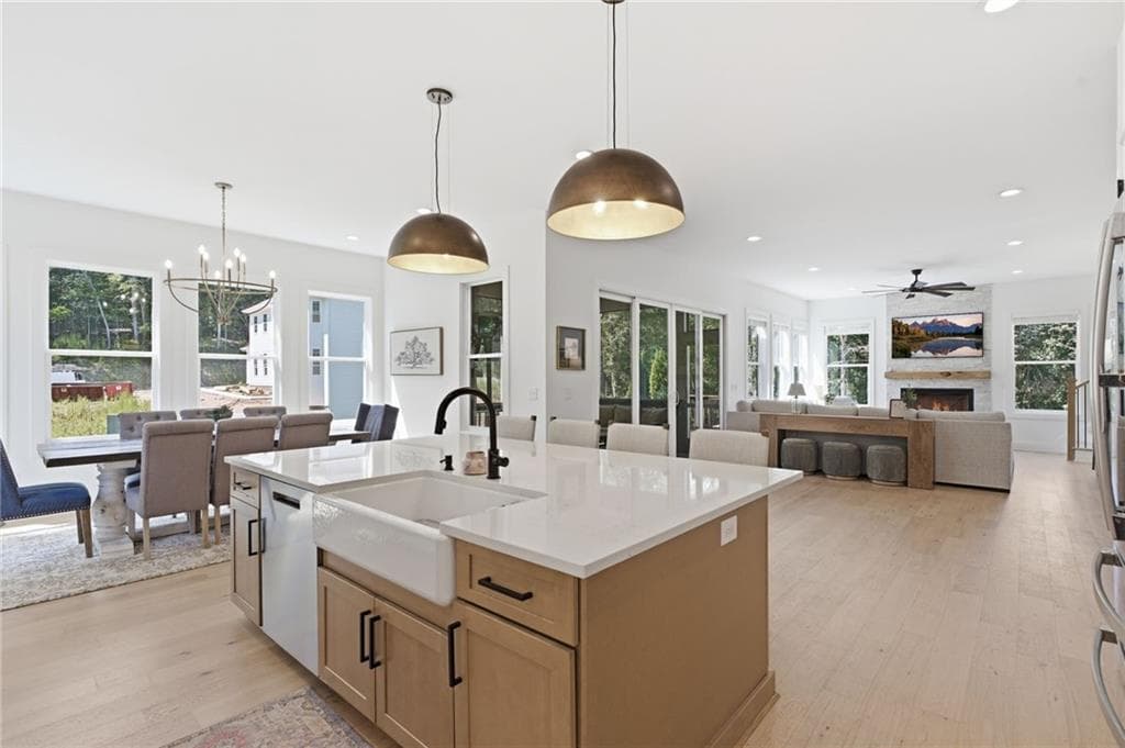 4 bedroom, 3 bathroom, 3,118 sq ft single family residence for sale at 3645 Coldwater Court, Cumming, GA 30041 — photo 5