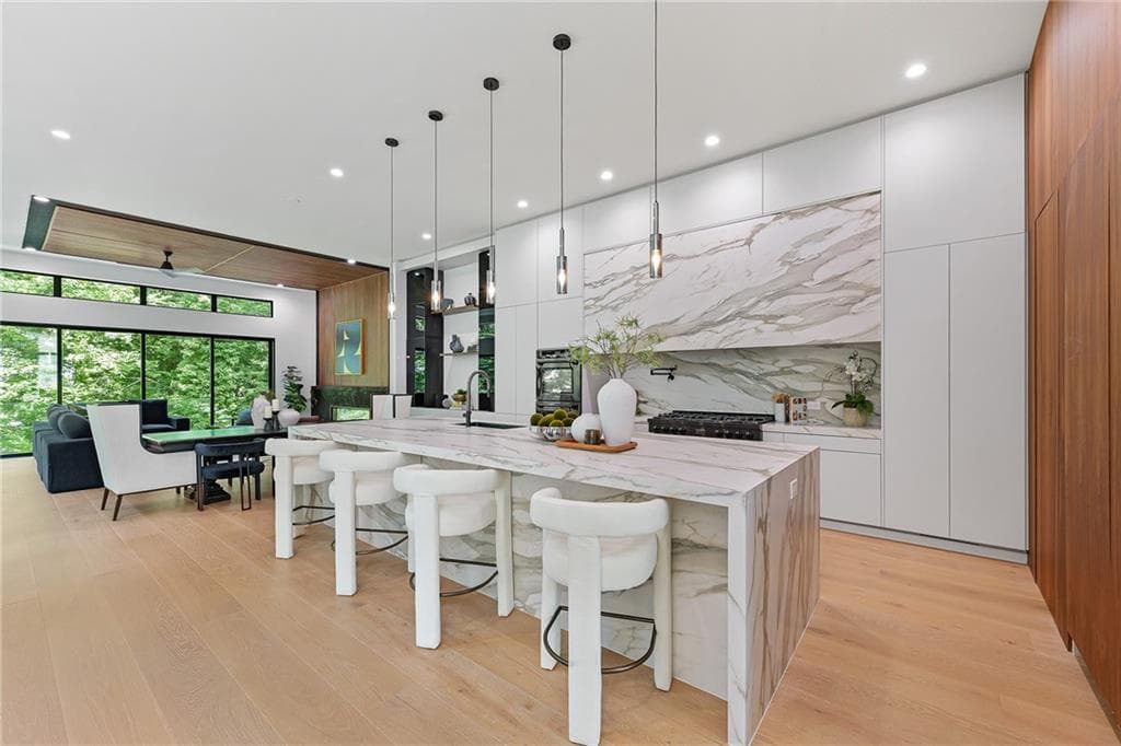 6 bedroom, 8 bathroom, 8,895 sq ft single family residence for sale at 2147 Briarwillow Drive, Atlanta, GA 30345 — photo 9