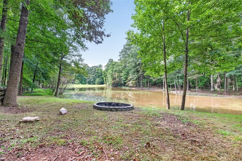 4 bedroom, 3 bathroom, 3,030 sq ft single family residence for sale at 1705 Redbud Way, Cumming, GA 30041 — photo 2