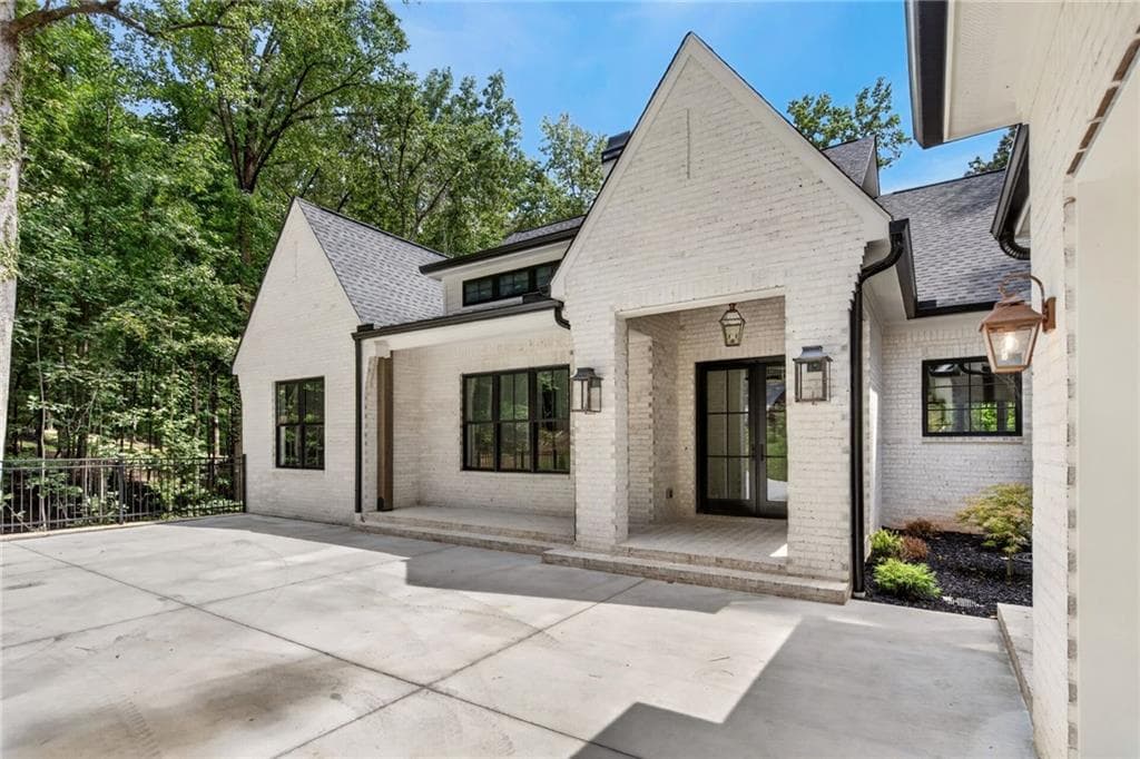 5 bedroom, 5 bathroom, 3,500 sq ft single family residence for sale at 5005 Young Deer Drive, Cumming, GA 30041 — photo 6