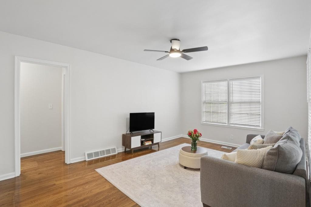 duplex for sale at 980 Brookdale Drive, East Point, GA 30344 — photo 10