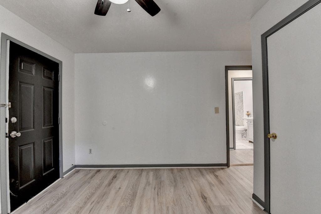 1 bedroom, 1 bathroom, 1,085 sq ft duplex for rent at 103 Dogwood LN A, Auburn, GA 30011 for $990 a month — photo 3