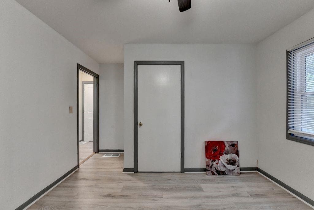1 bedroom, 1 bathroom, 1,085 sq ft duplex for rent at 103 Dogwood LN A, Auburn, GA 30011 for $990 a month — photo 5
