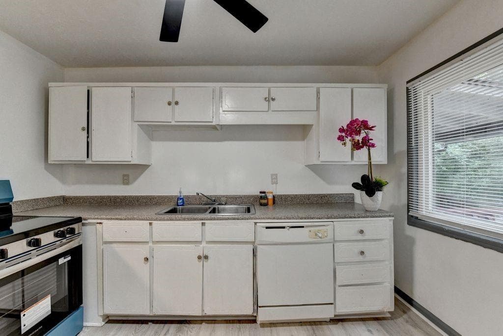 1 bedroom, 1 bathroom, 1,085 sq ft duplex for rent at 103 Dogwood LN A, Auburn, GA 30011 for $990 a month — photo 6